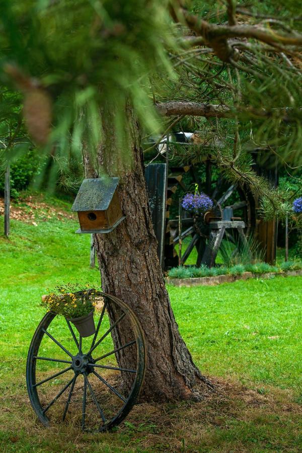 Les Etangs Du Moulin D'Harcy Hotel Lonny Exterior photo